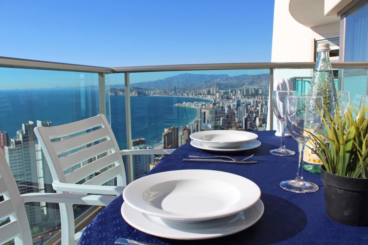 High Rise Apartment On The 39Th Floor With Private Terrace And Sea Views Benidorm Exterior photo