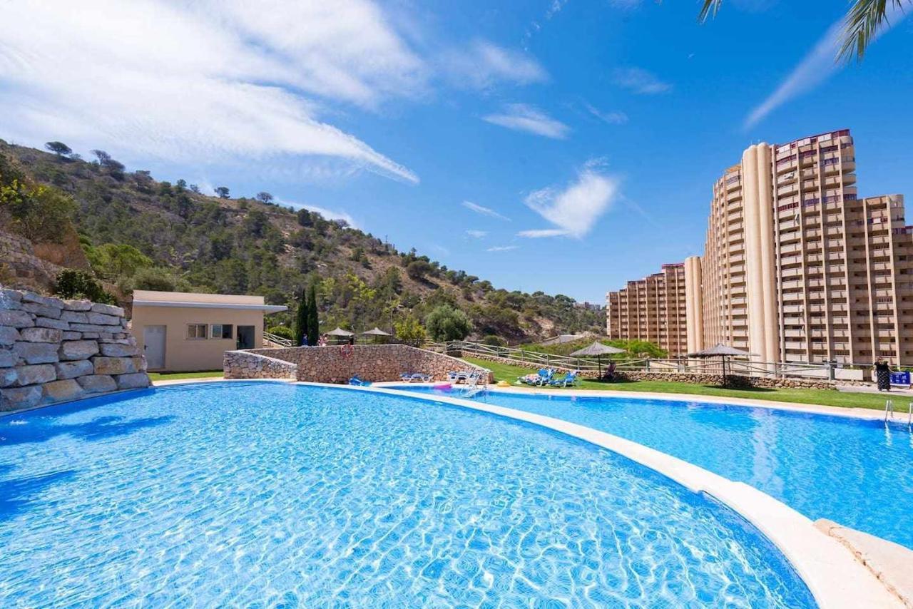 High Rise Apartment On The 39Th Floor With Private Terrace And Sea Views Benidorm Exterior photo