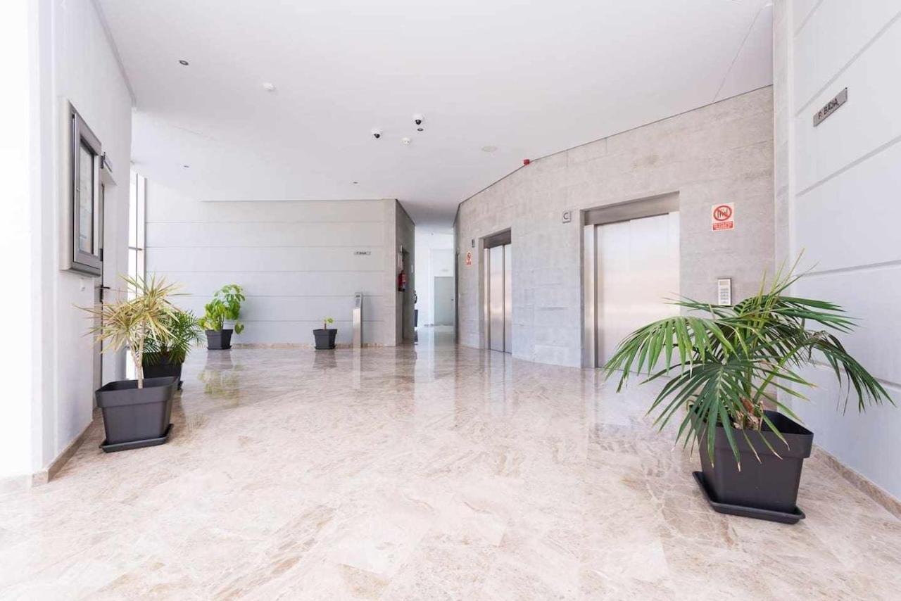 High Rise Apartment On The 39Th Floor With Private Terrace And Sea Views Benidorm Exterior photo