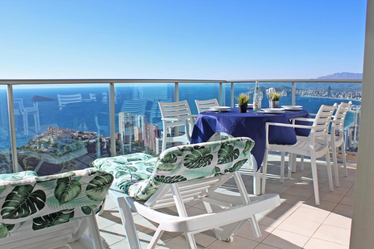 High Rise Apartment On The 39Th Floor With Private Terrace And Sea Views Benidorm Exterior photo