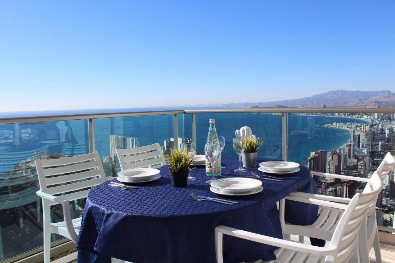 High Rise Apartment On The 39Th Floor With Private Terrace And Sea Views Benidorm Exterior photo
